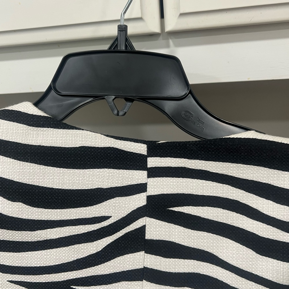 Talbots Black and White Zebra Print Blazer - Picture 10 of 16